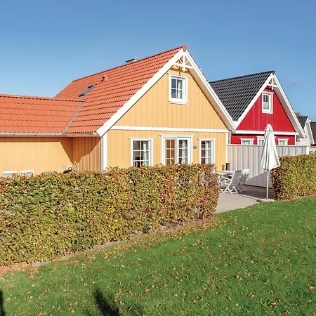 3 Bedroom Lovely In Brenderup Fyn Holiday home Bro (Funen)