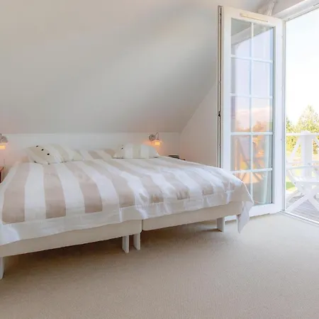 3 Bedroom Lovely In Brenderup Fyn Holiday home