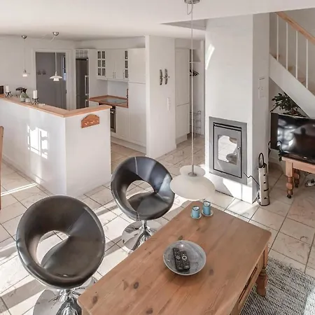 Strandgardsvej Iv 度假居 *